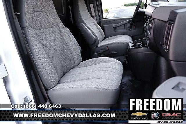 2025 GMC Savana Cargo 2500 Work Van