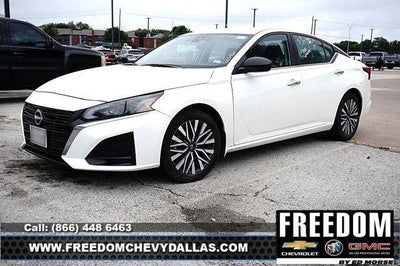 2025 Nissan Altima SV FWD