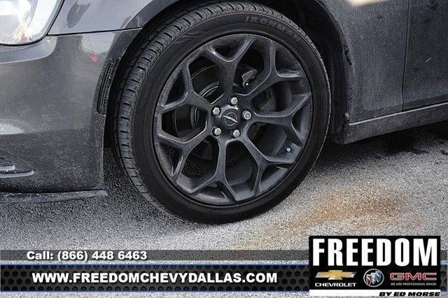 2019 Chrysler 300 Touring