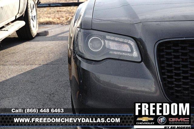 2019 Chrysler 300 Touring